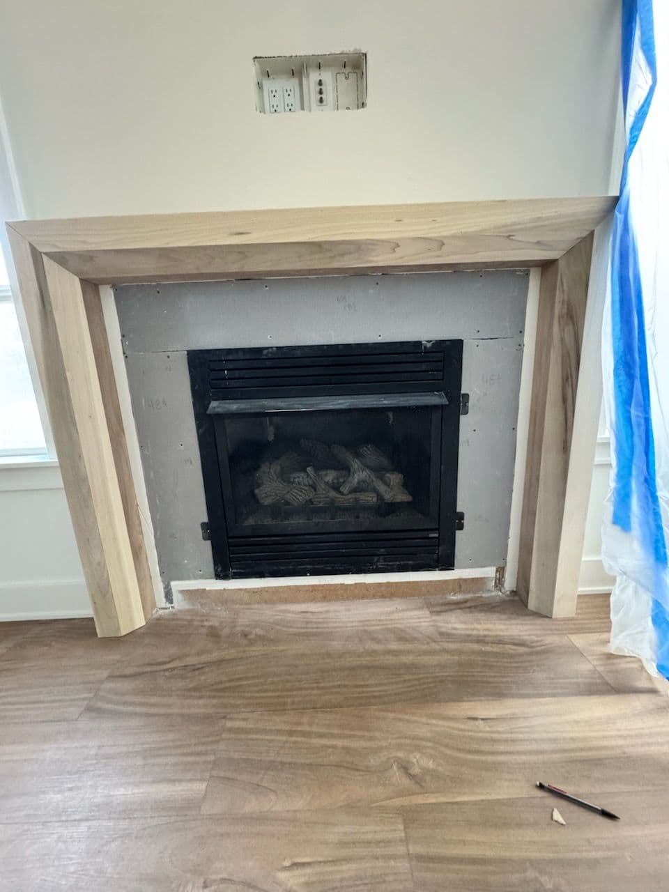 Gallery photos for Custom Fireplace Mantel in South Jordan: Image #3